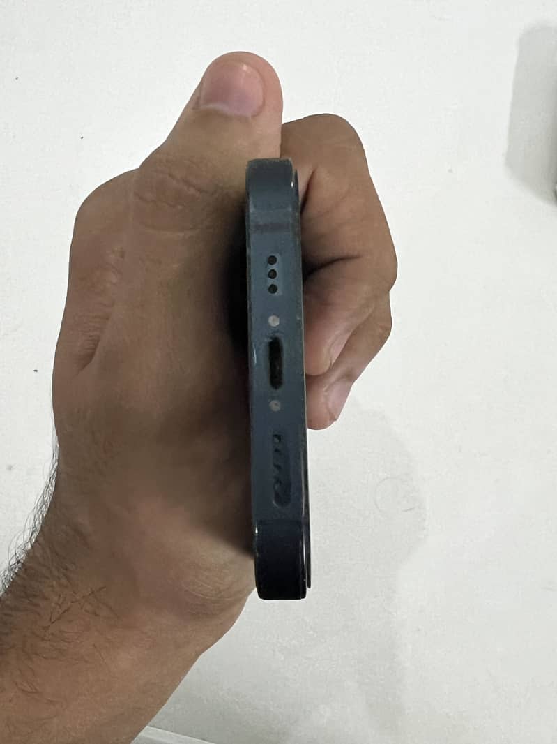 Iphone 13 4