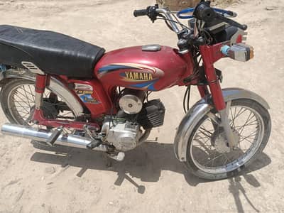 yahma motercycle 100 cc 2012 model price 40000