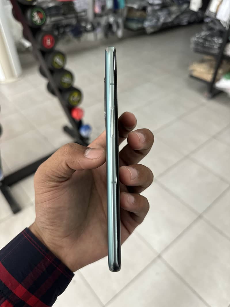 One Plus 10 Pro 3