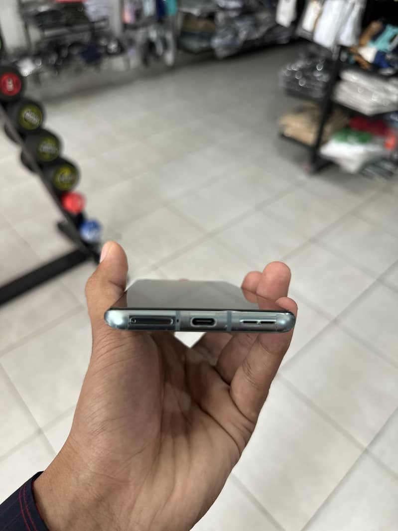 One Plus 10 Pro 5