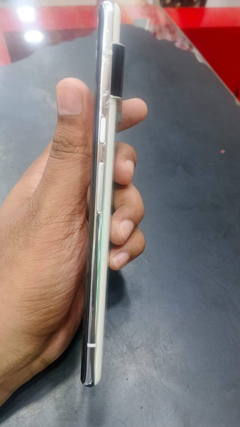 Google Pixel 6 Pro 2