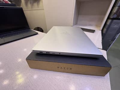 Razer Blade 14 | Ryzen 9 6900HX | RTX 3070Ti 8GB | 16GB RAM |