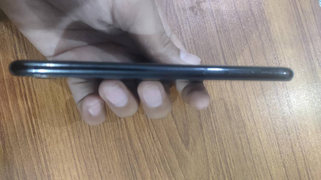 Apple iPhone 7 1