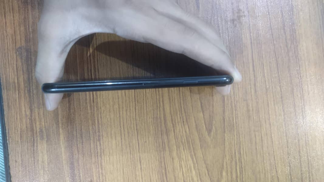 Apple iPhone 7 3