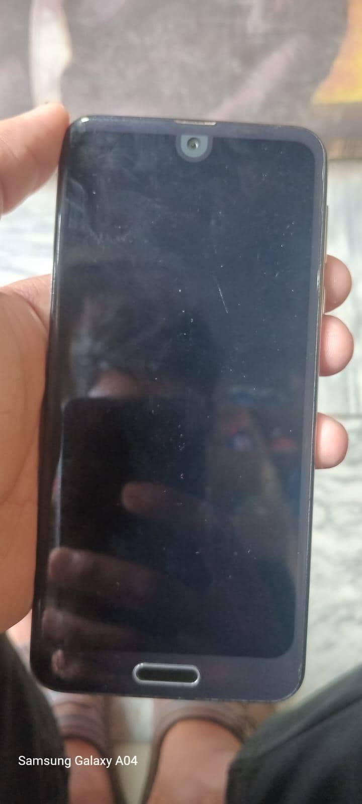 Sharp Aquos R2 2
