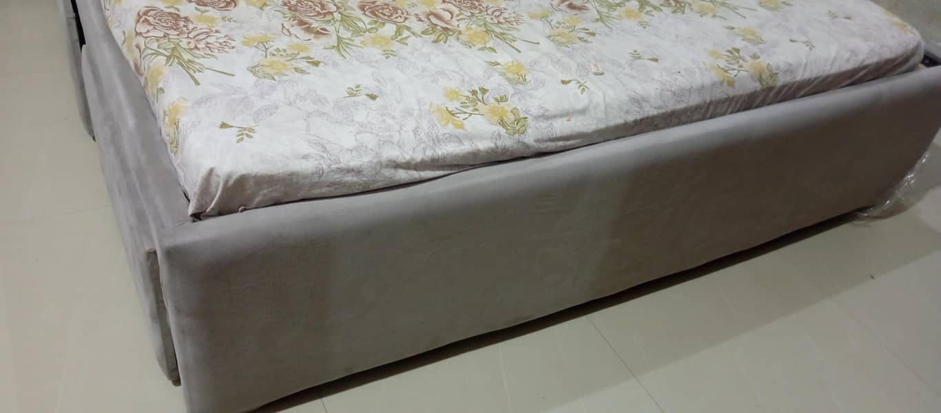 King Size Bed Set 1