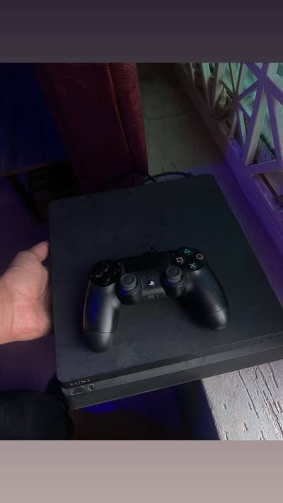 Playstation 4 Slim (Refurbished) _ Non Jailbreak