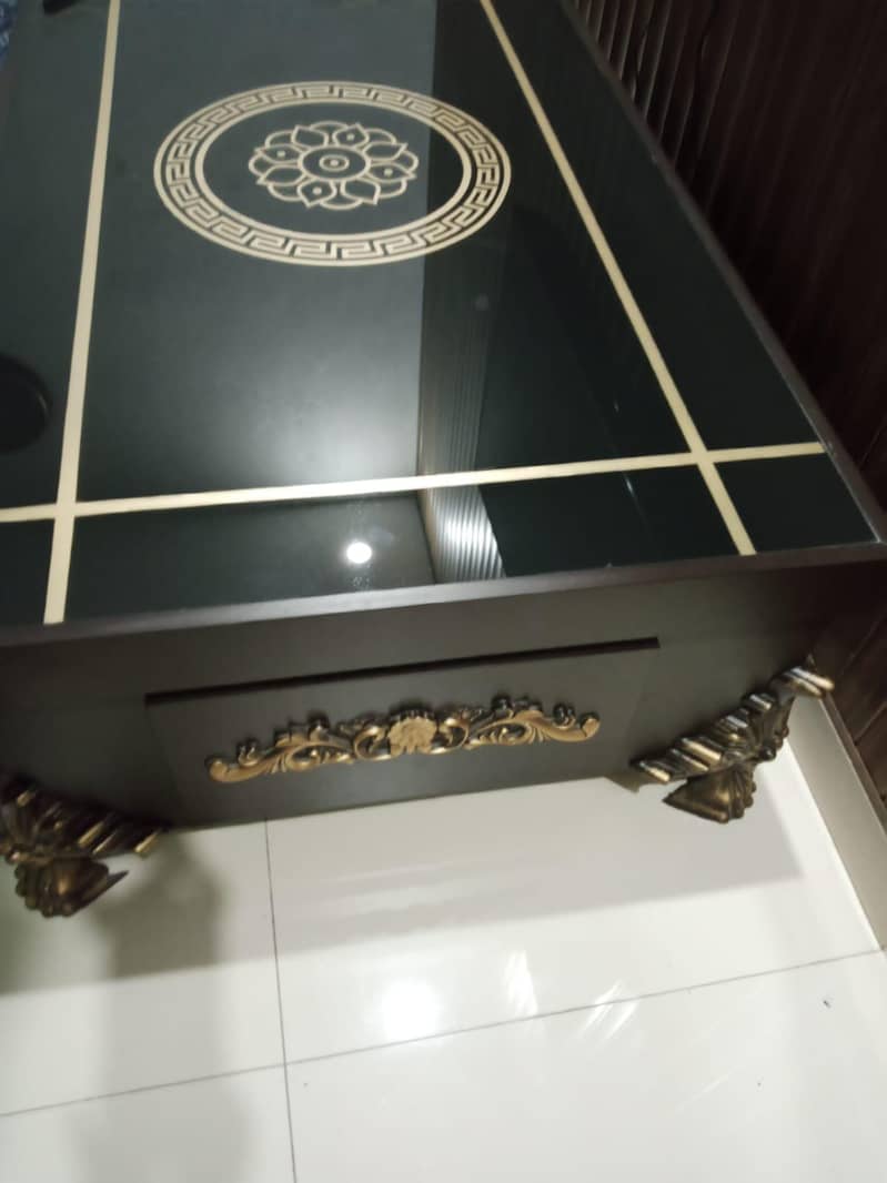 Center table 1