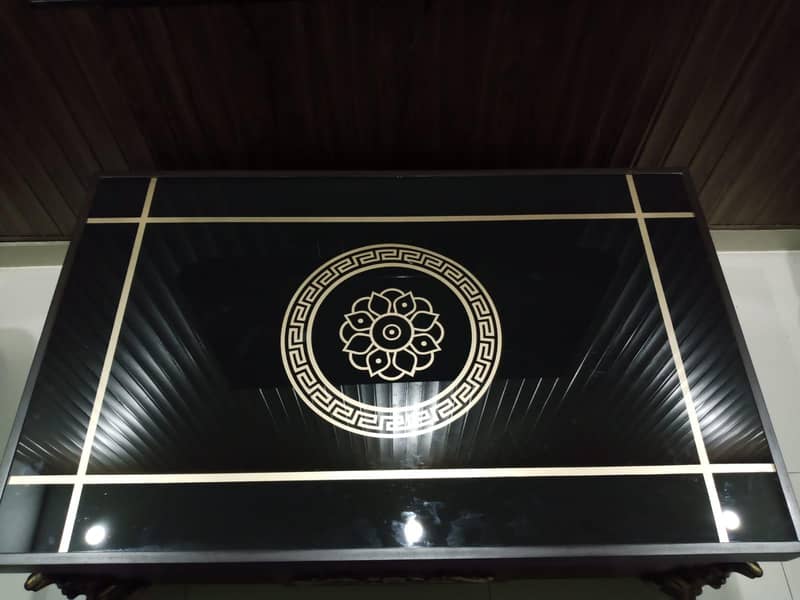 Center table 4