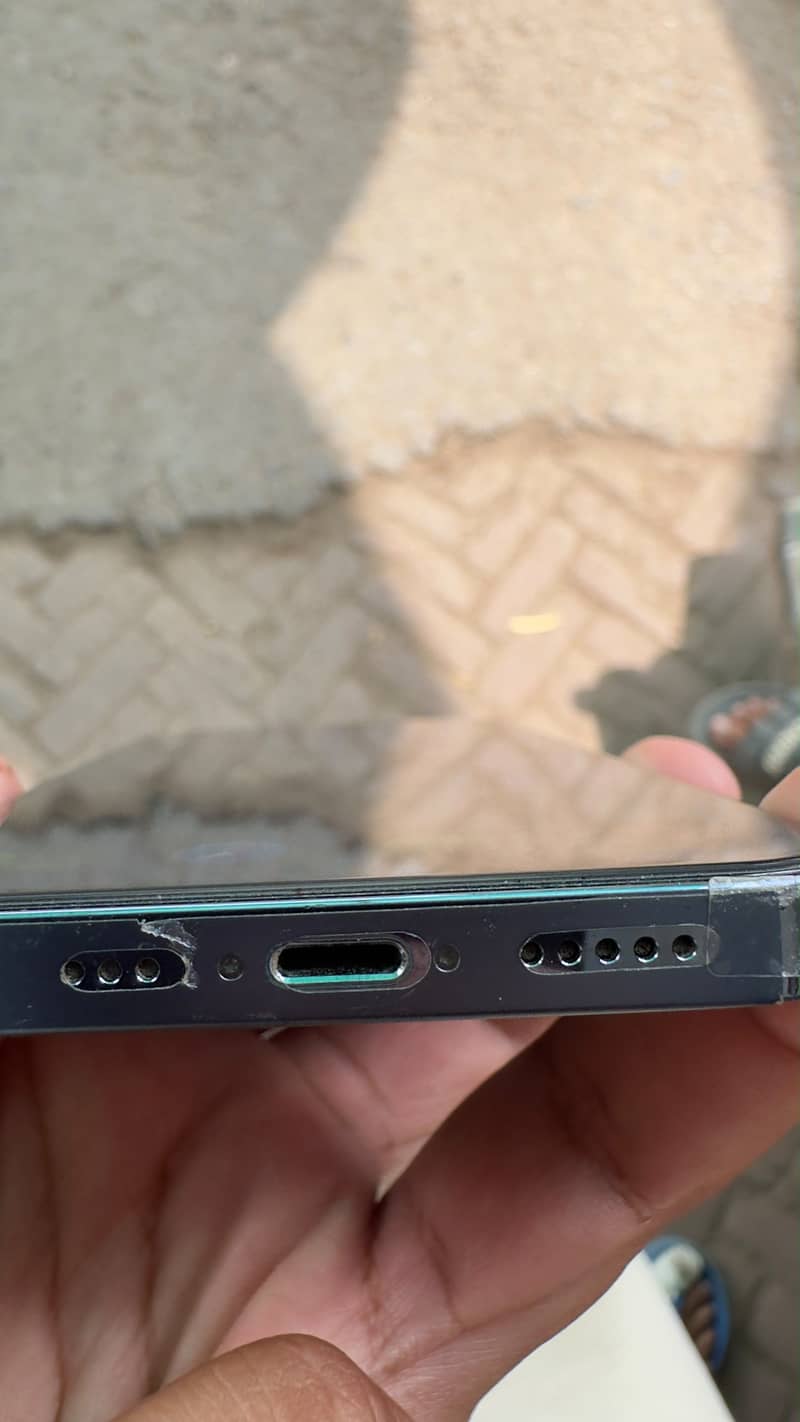 iPhone 13 Pro 2