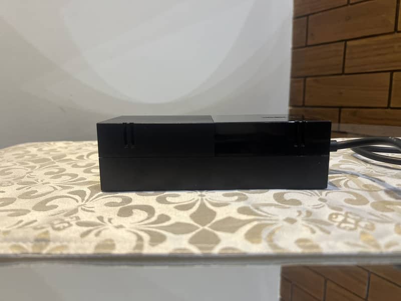 Xbox One & Original Controller 5