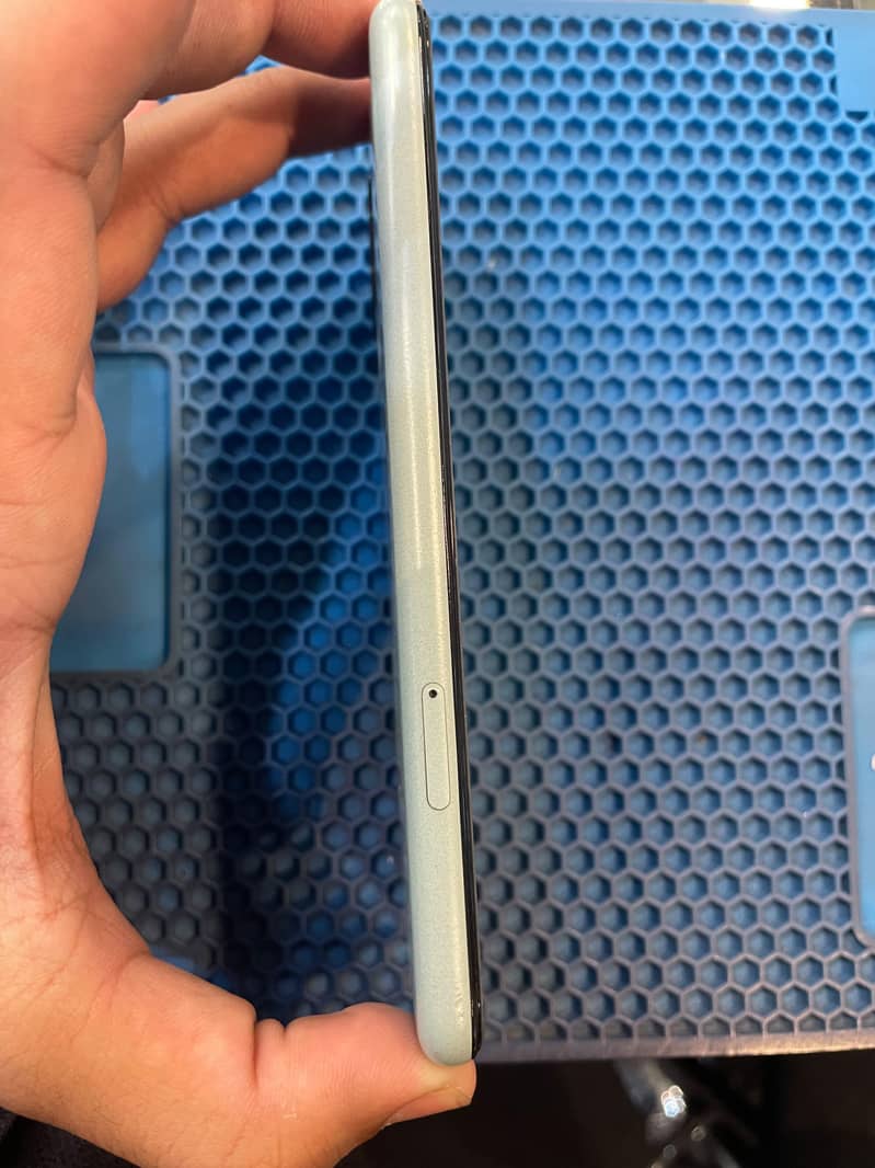Google Pixel 5 1