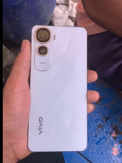 Vivo Y400