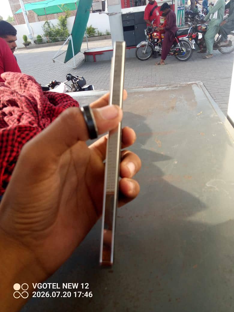 Infinix Note 40 2
