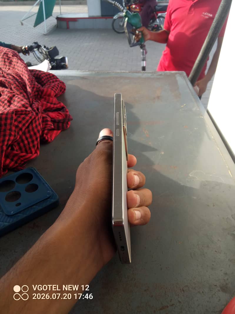 Infinix Note 40 3