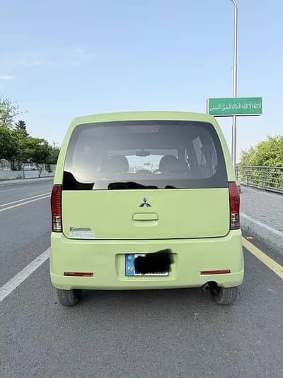 Mitsubishi Ek Wagon 2013