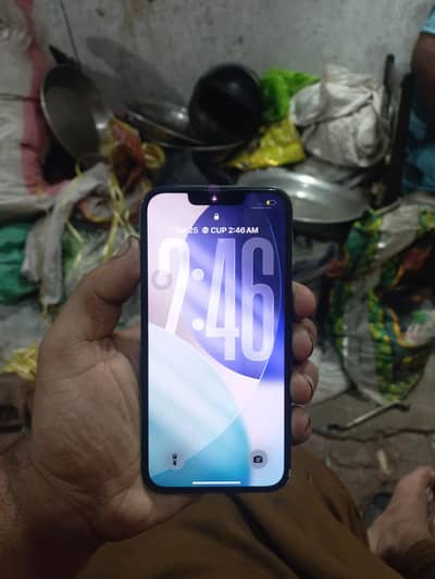 Apple iPhone 13