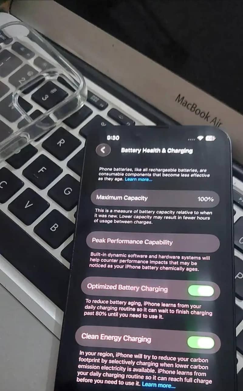 Apple iPhone 13 0