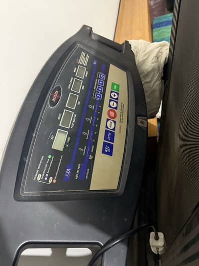 Advance Fitness Foldable Treadmill (Requires Card Repair)