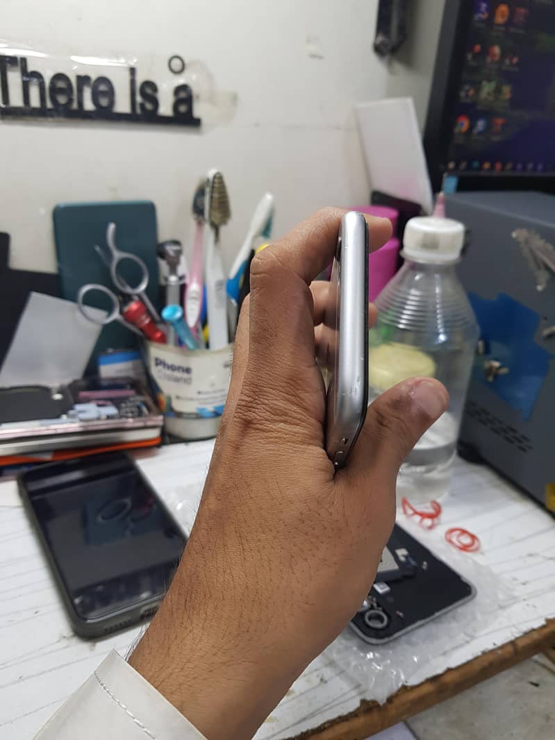 03318402575 2