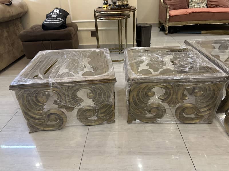 Center table and side table 1