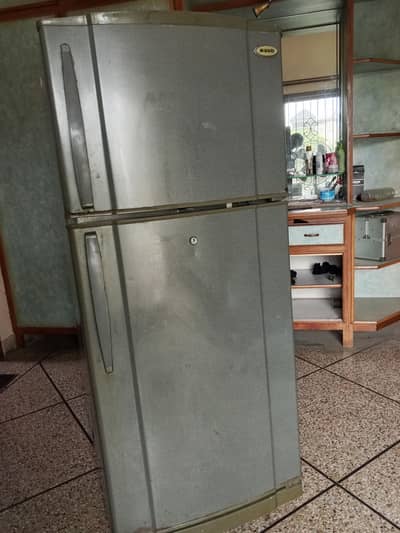 WAVES REFRIGERATOR/FRIDGE