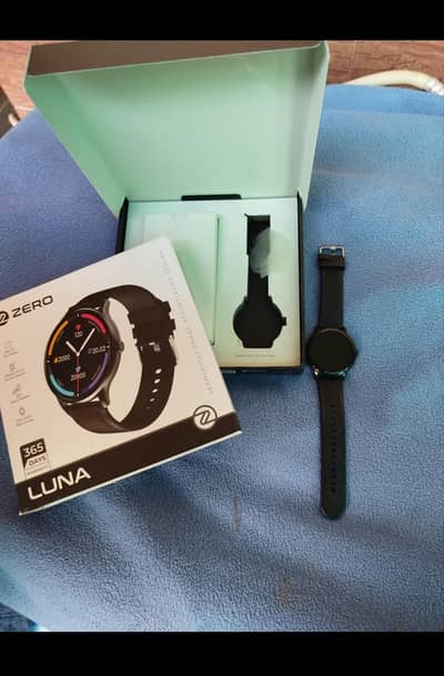 Zero lifestyle Luna watch brand new