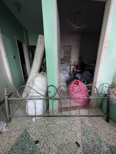 iron bed