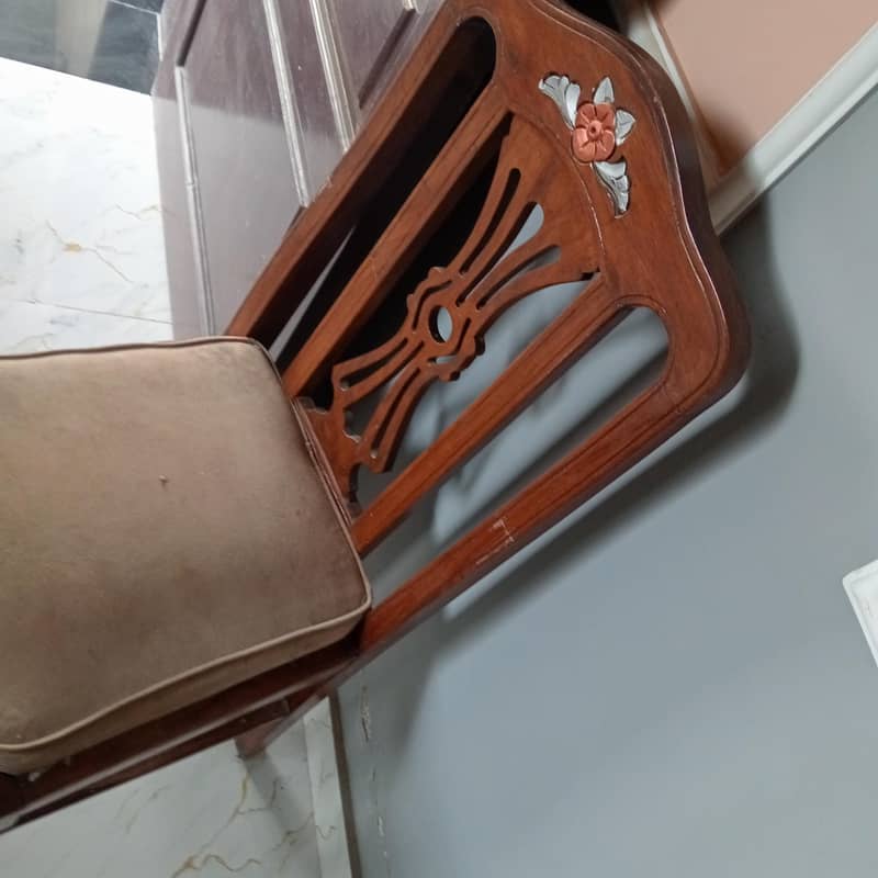 Dining table for sell 3