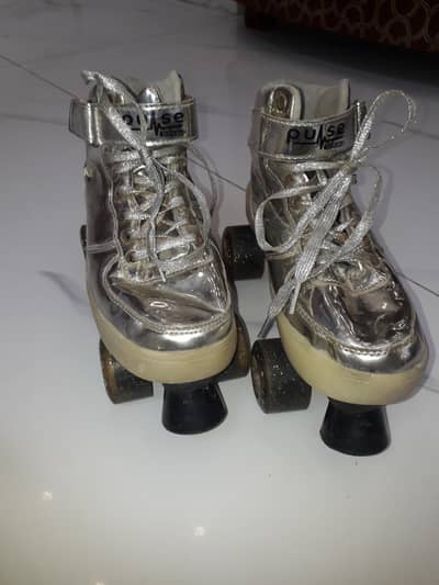 Skates