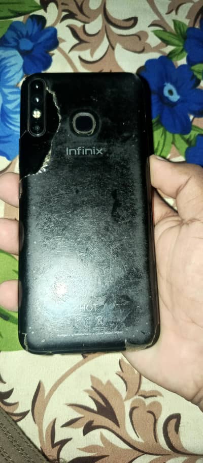 Infinix Hot 8