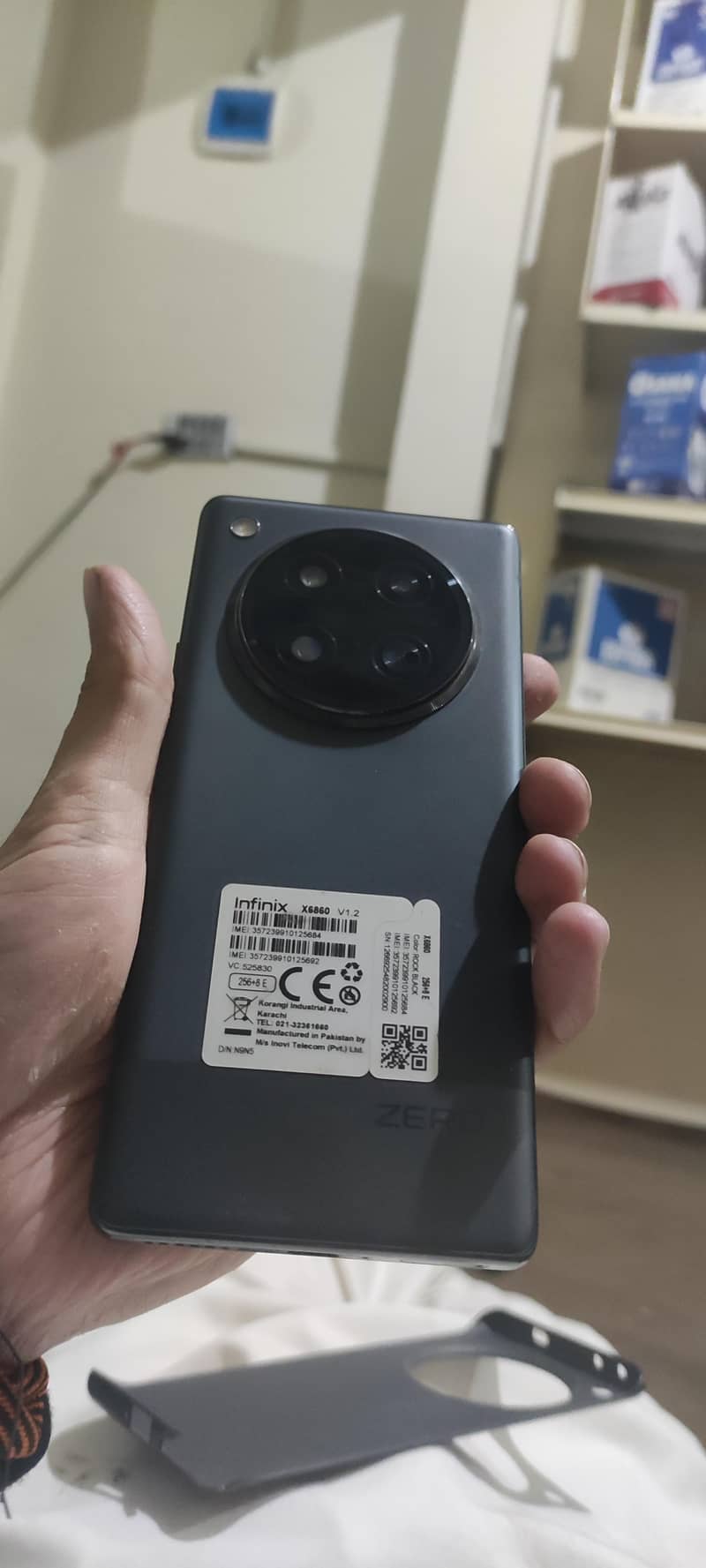 Infinix Zero 40 4