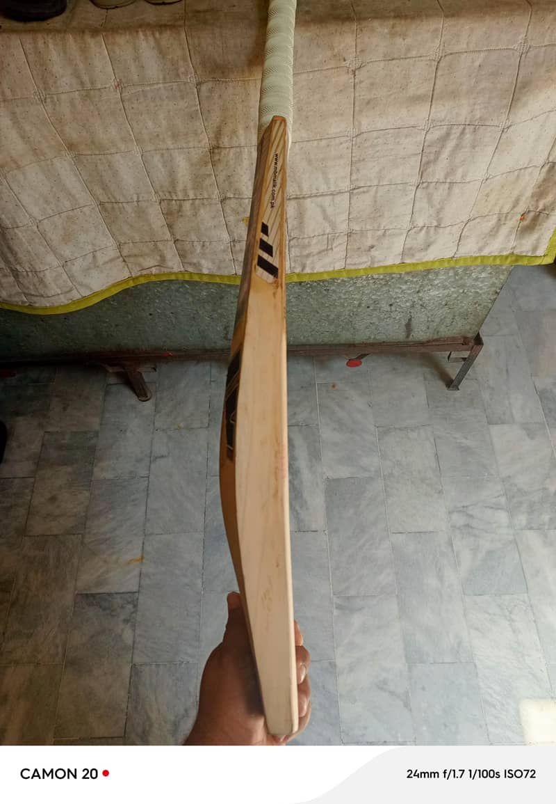 cricket bats 2