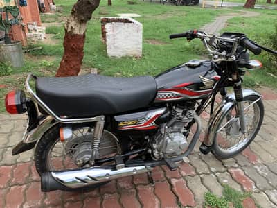Honda CG 125 Like brand new urgent sale