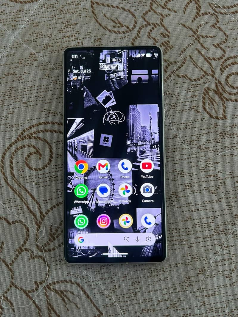 Google Pixel 7 4