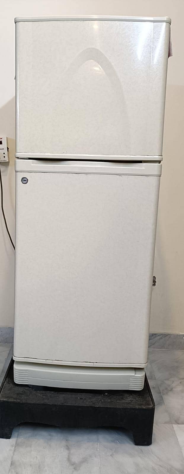 Refrigerator 0