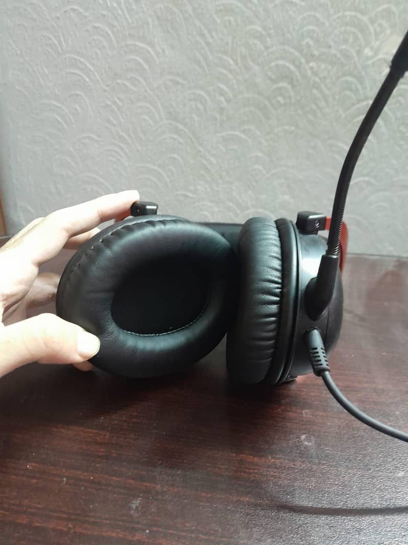 HyperX Cloud 2 wired gaming headset 4