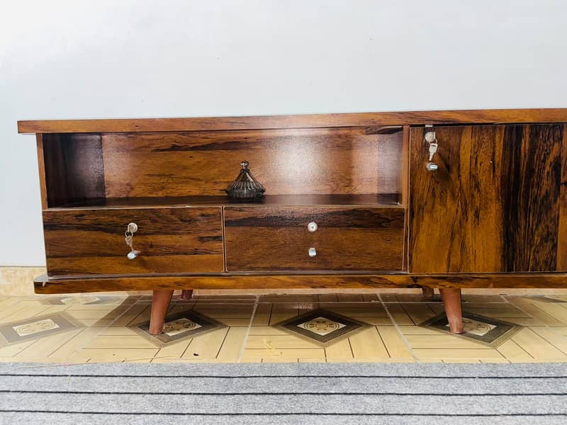 TV Console 7