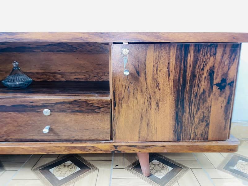 TV Console 11