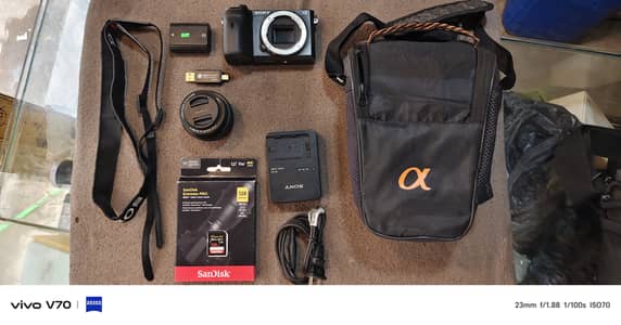 Sony Alpha 6600 Body + 16-50mm OSS II Lens + 128GB 200MB/s card