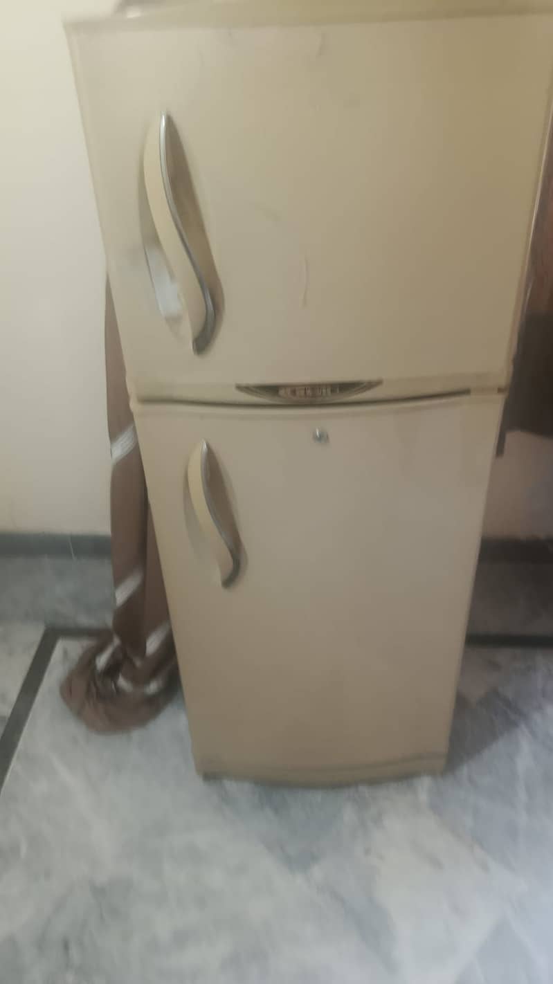 waves fridge 0