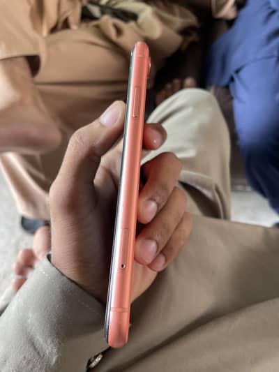 Apple iPhone XR