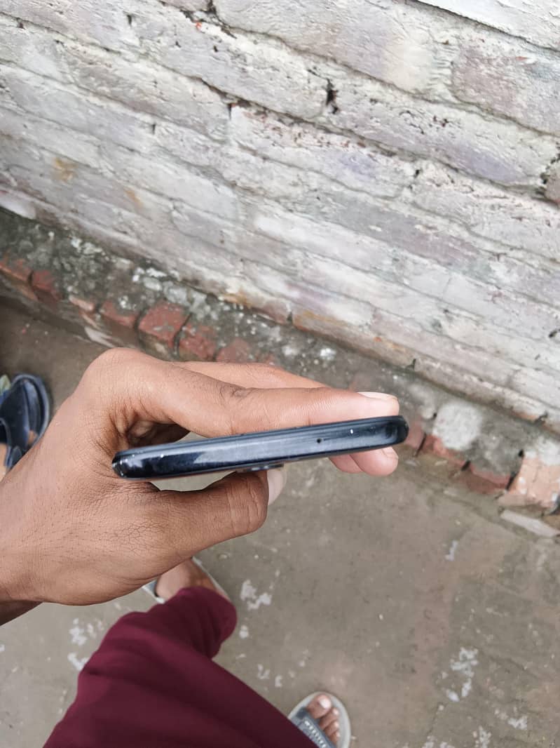 One Plus 6T 5