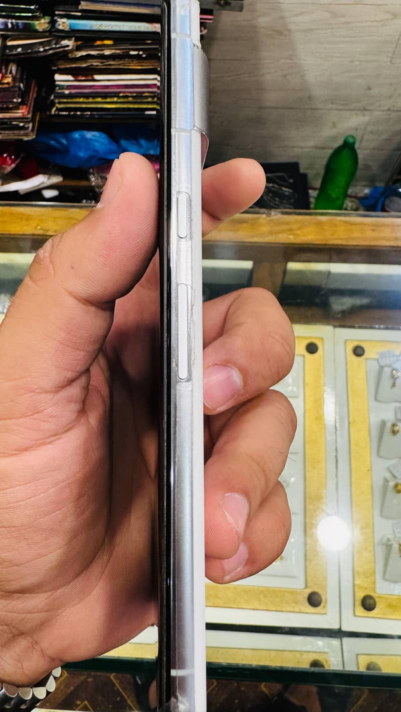 Google Pixel 7 Pro 4