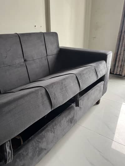 Sofa cumbed