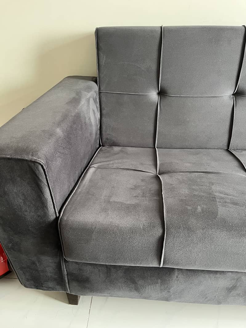 Sofa cumbed 1