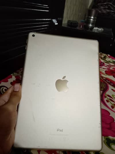 Ipad 5 generation at good condition