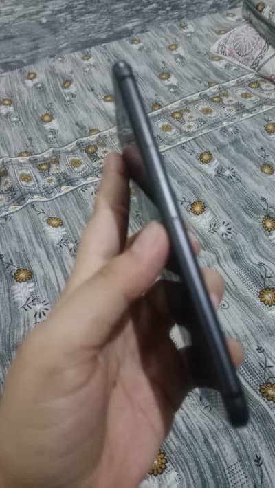 Apple iPhone 8