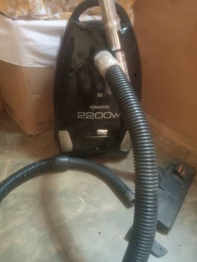 Vacuum cleaner Kenwood 2200W