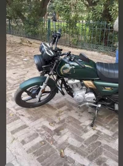Honda cg 150 green